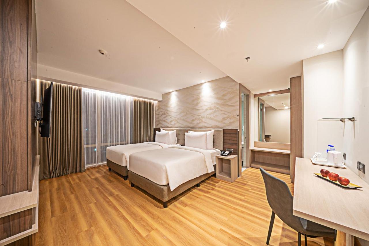Platinum Hotel Tunjungan Surabaya Kültér fotó