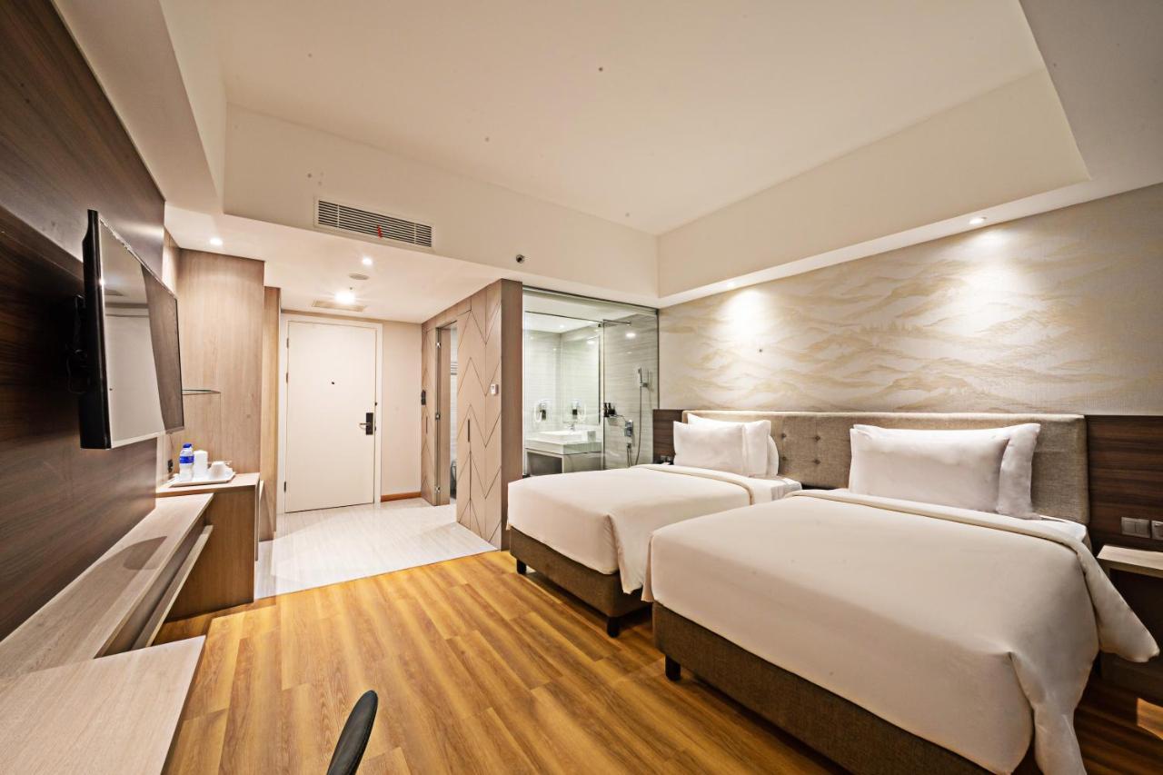 Platinum Hotel Tunjungan Surabaya Kültér fotó