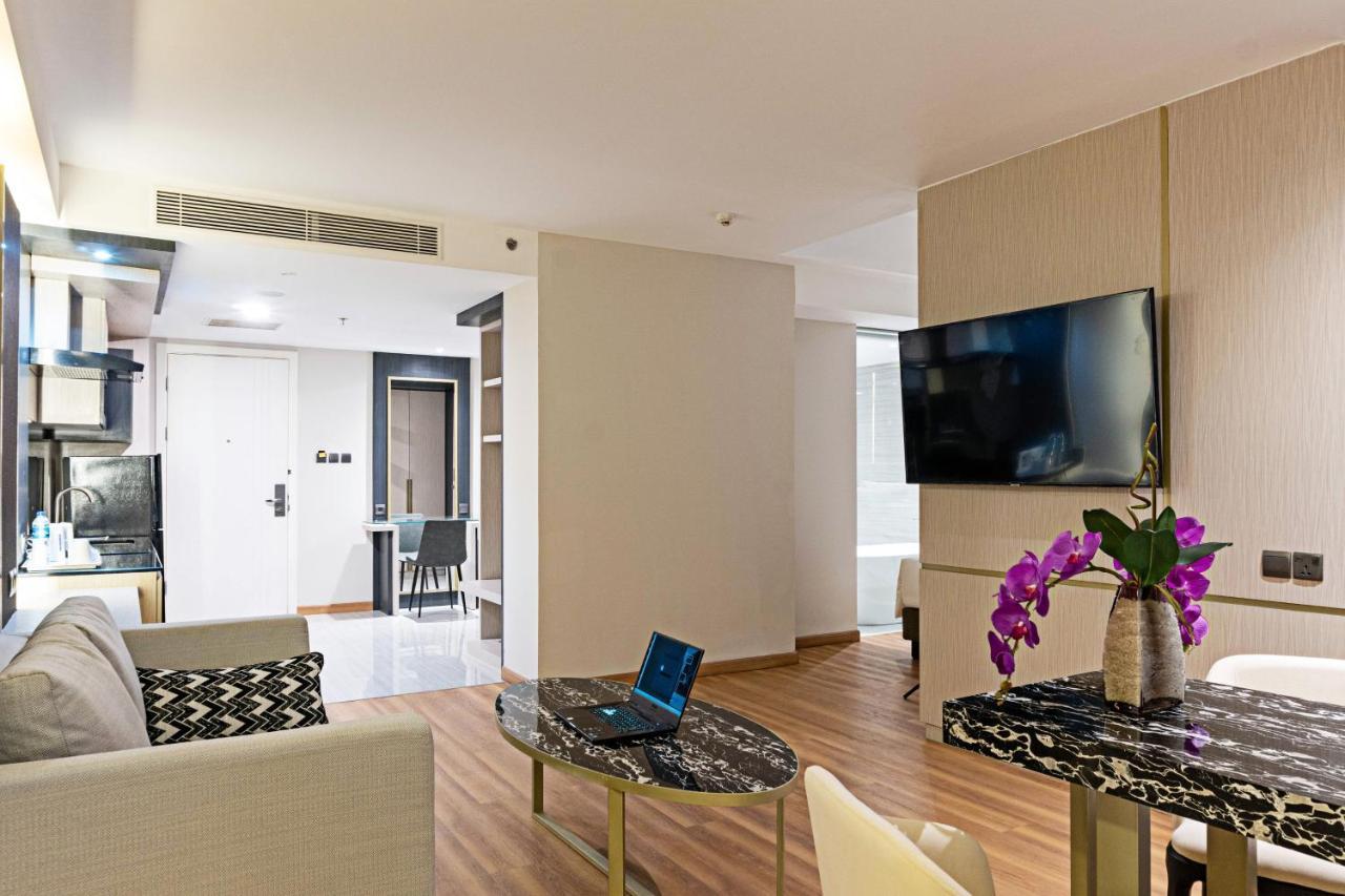 Platinum Hotel Tunjungan Surabaya Kültér fotó