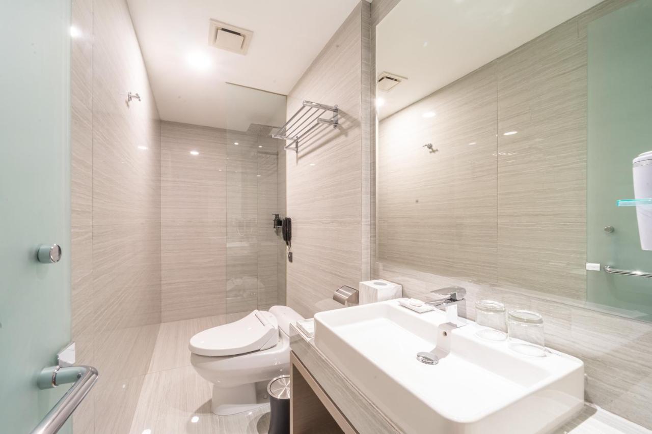 Platinum Hotel Tunjungan Surabaya Kültér fotó