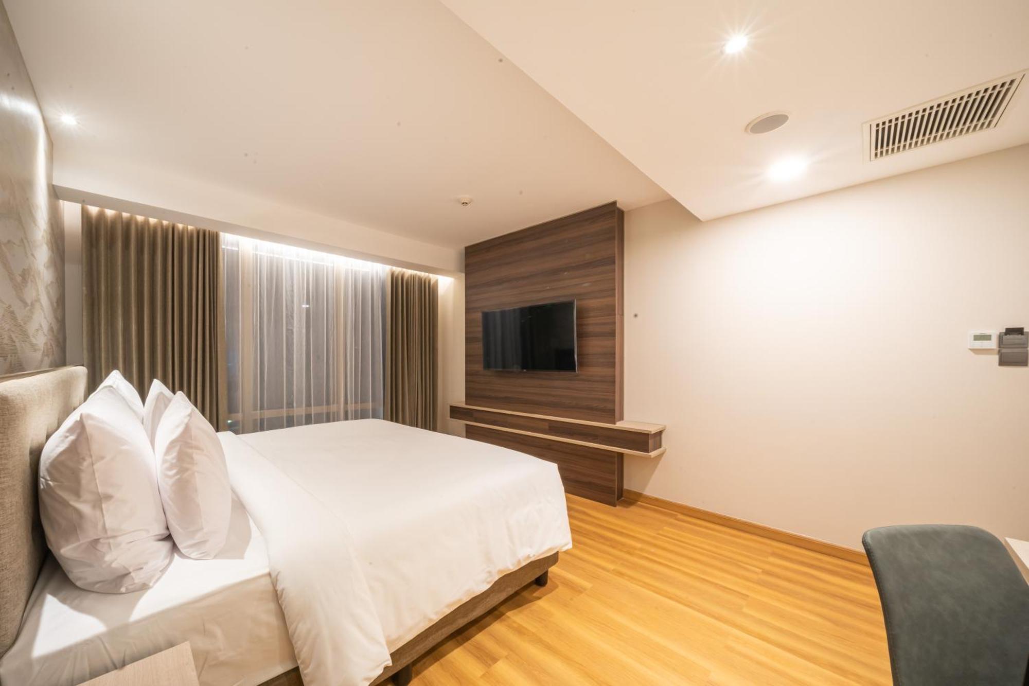 Platinum Hotel Tunjungan Surabaya Kültér fotó