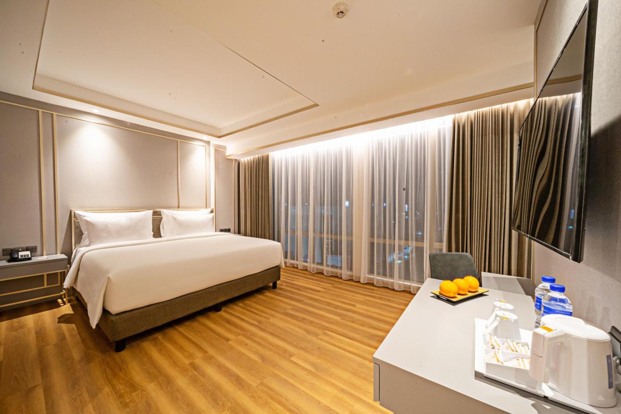 Platinum Hotel Tunjungan Surabaya Kültér fotó