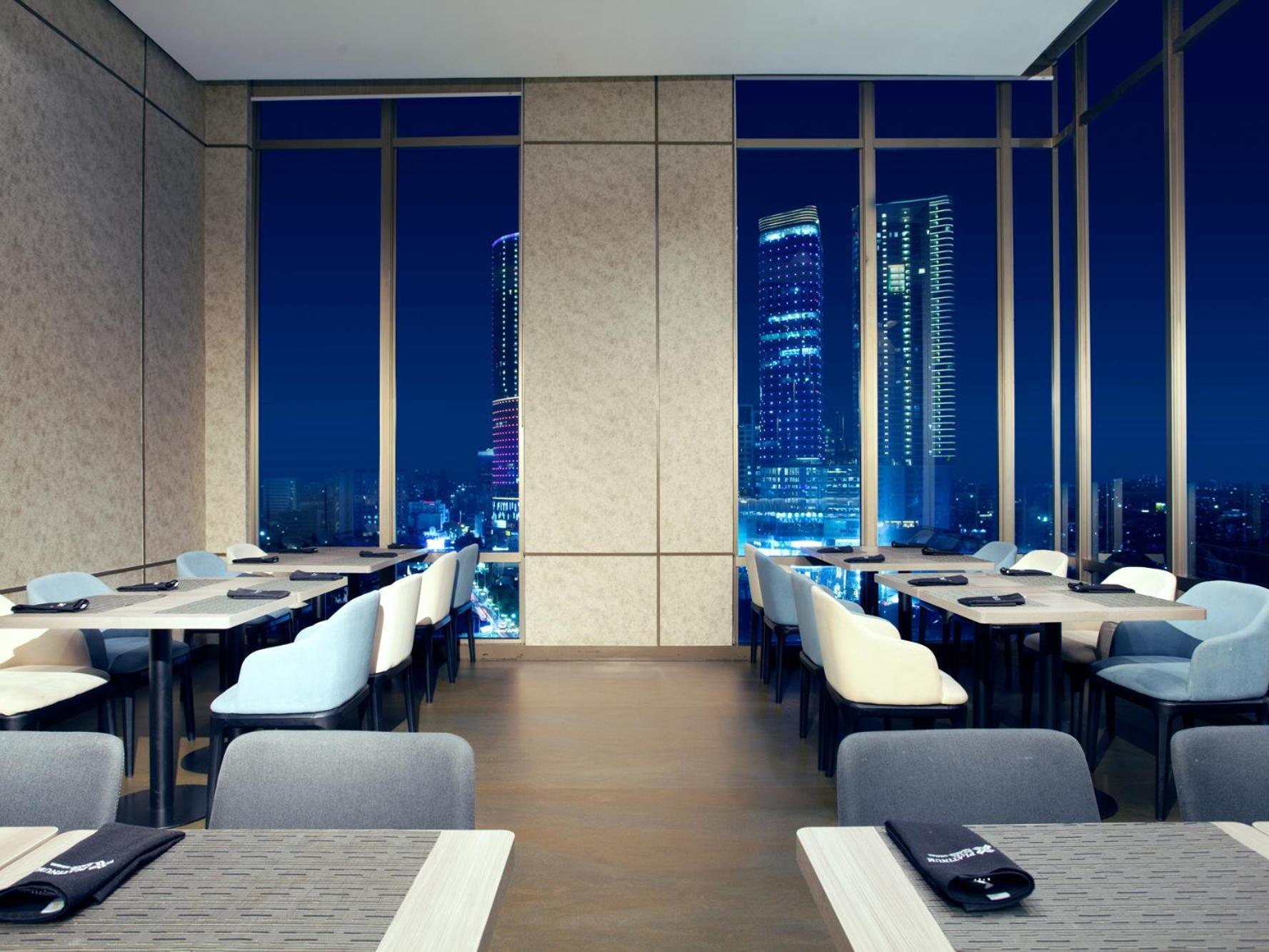 Platinum Hotel Tunjungan Surabaya Kültér fotó